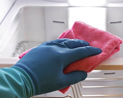 Чем помыть холодильник: бытовая химия и народные средства для ухода