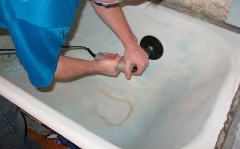 Чем покрасить ванну внутри самостоятельно: видео-инструкция по окраске своими руками и фото