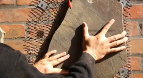 Отделка цоколя природным камнем: видео-инструкция как отделать своими руками, фото