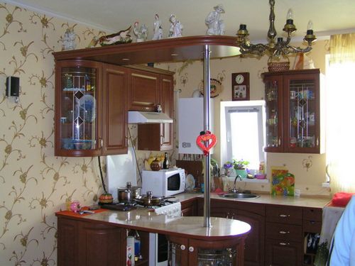 Описание и фото барных стоек для маленьких квартир и больших кухонь