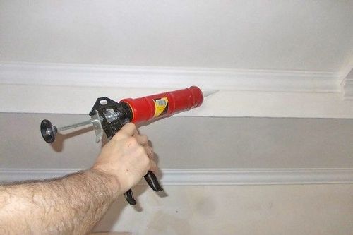 Багеты для потолка: фото, видео, как клеить плинтуса на потолок, как правильно резать. Монтаж сайдинка. Стоимость - ЭтотДом