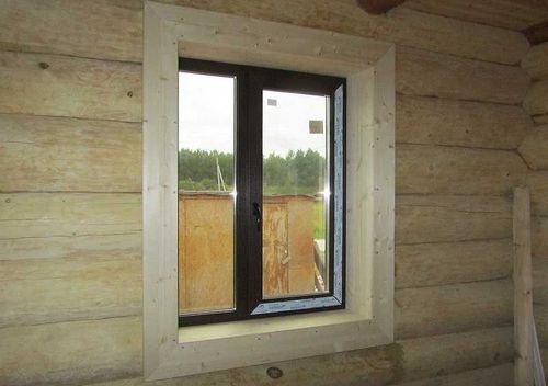Деревянная обналичка окон в деревянном доме
