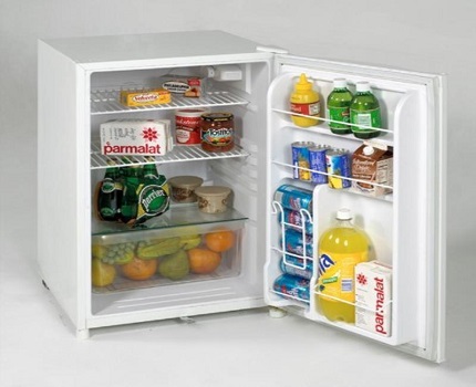 Мини-холодильники: какой лучше выбрать + обзор лучших моделей и производителей