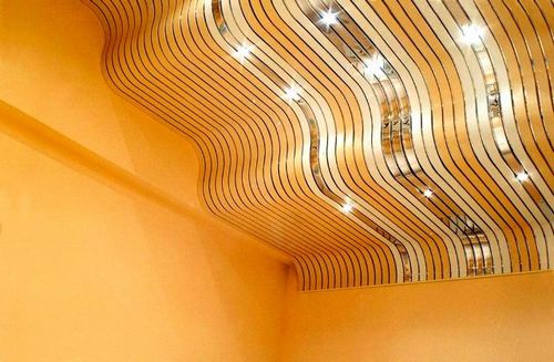 Многоярусный реечный потолок - конструкция, преимущества и недостатки