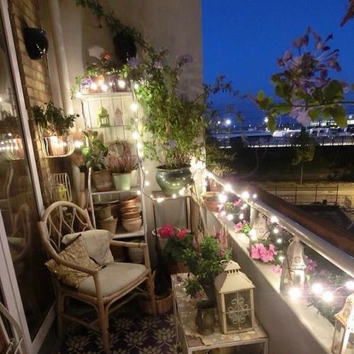 Освещение на балконе: 15 фото идей