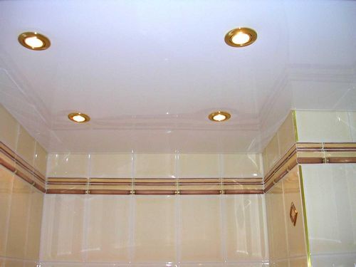 Освещение в ванной комнате с натяжным потолком: фото светодиодных, как выбрать