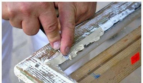 Покраска деревянных окон своими руками и их обработка (видео)