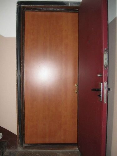 Вторая входная дверь в квартиру: внутренние двери