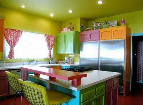 Зеленый натяжной потолок на кухне - особенности и преимущества