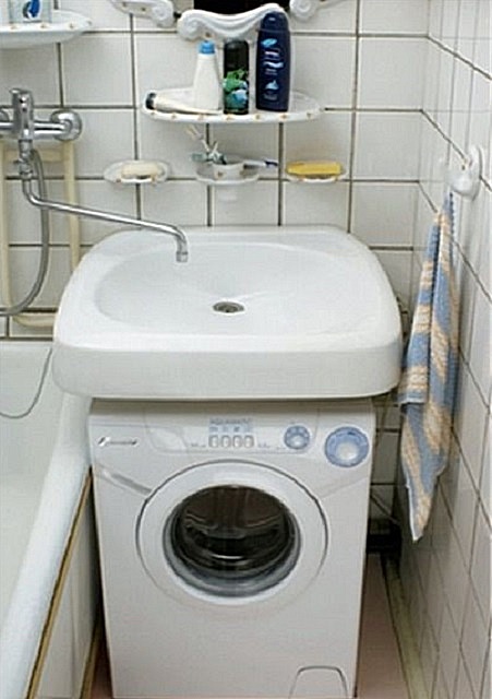 Установка раковины над стиральной машиной - решение проблемы тесной ванной